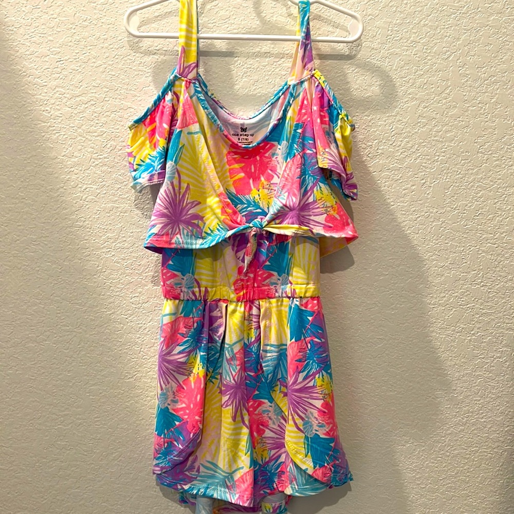 Girl romper. Multicolor.